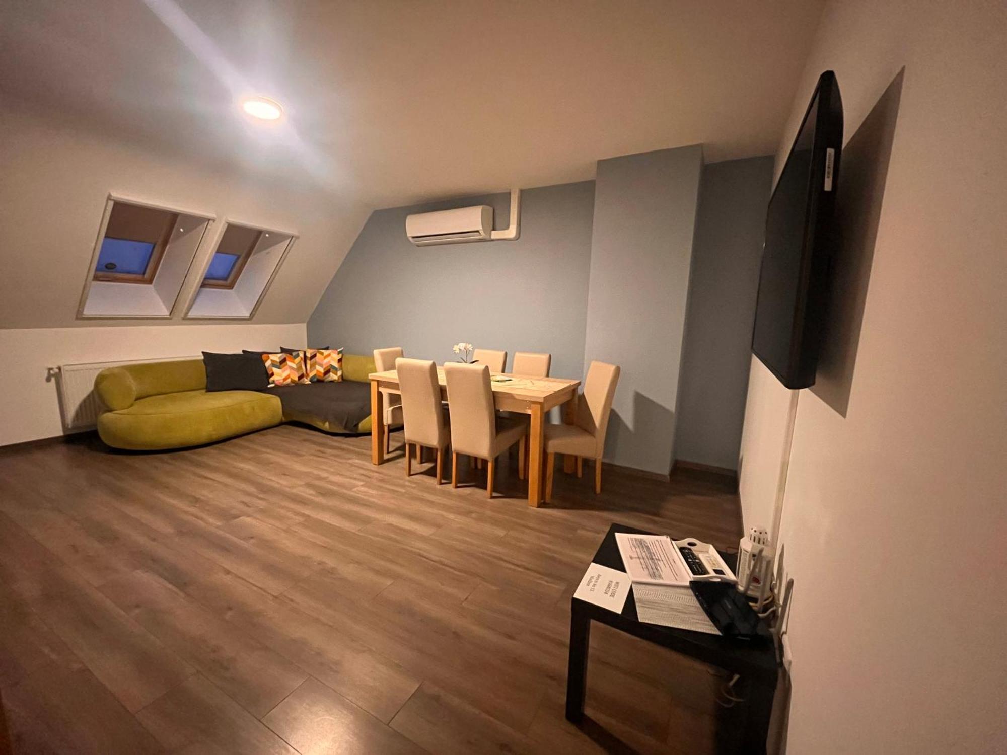 Rédiapartmanok Budapest Esterno foto