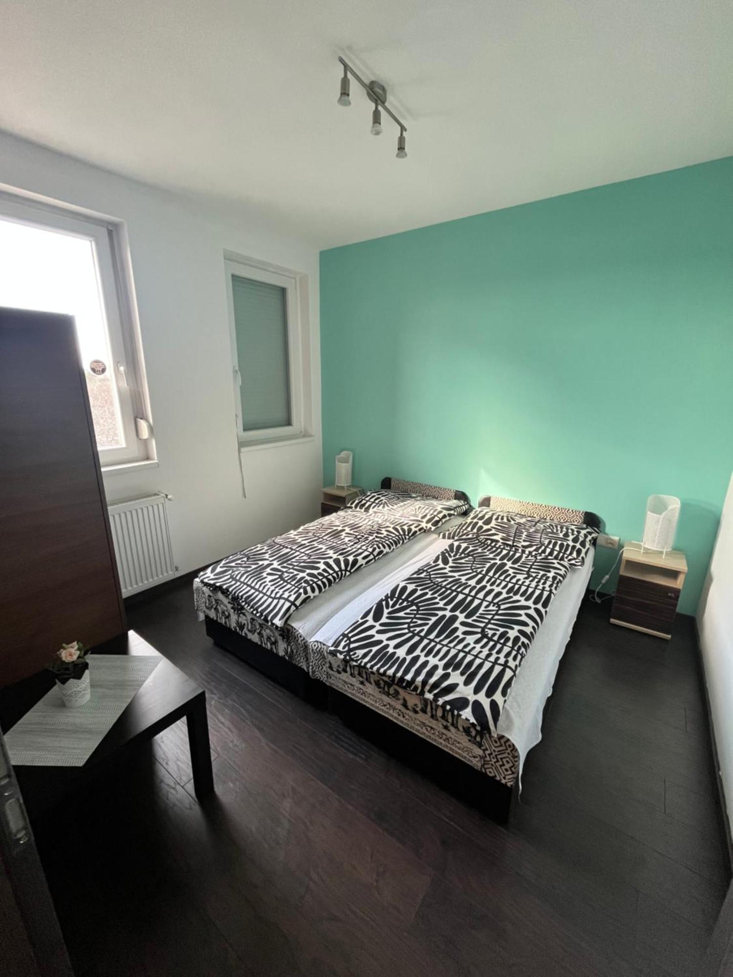 Rédiapartmanok Budapest Esterno foto